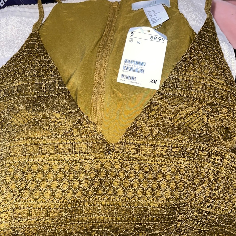 Beautiful dress size 10 h&m olive color